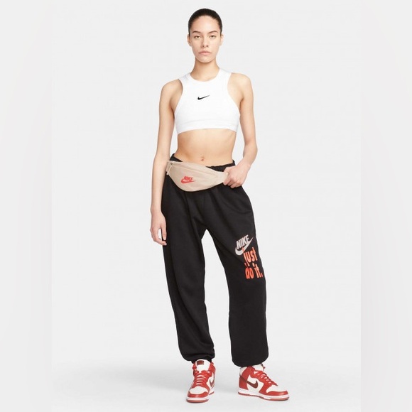 Nike Womens Sportswear Club Fleece Premium Essentials Joggers Black Medium - Picture 1 of 14